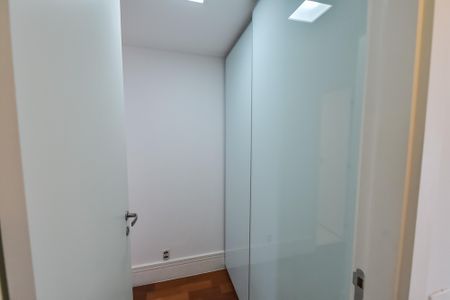 Apartamento à venda com 128m², 3 quartos e 2 vagas Apartamento à venda com 128m², 3 quartos e 2 vagasSuíte 2
