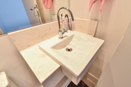 Apartamento à venda com 128m², 3 quartos e 2 vagas Apartamento à venda com 128m², 3 quartos e 2 vagasLavabo