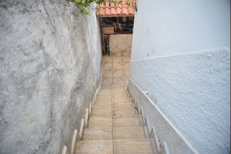 Escada de casa à venda com 2 quartos, 105m² em Parque Oratório, Santo André