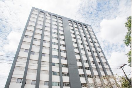 Apartamento à venda com 102m², 3 quartos e 1 vaga Apartamento à venda com 102m², 3 quartos e 1 vagaFachada