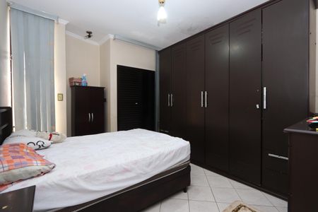 Suíte de casa à venda com 3 quartos, 207m² em Vila Alpina, São Paulo