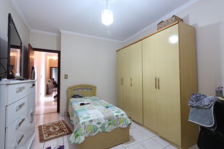 Casa à venda com 207m², 3 quartos e 5 vagasQuarto 2