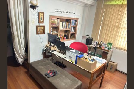 Casa para alugar com 360m², 5 quartos e 3 vagasQuarto