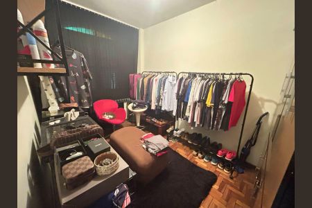 Quarto de casa para alugar com 5 quartos, 360m² em Ouro Preto, Belo Horizonte