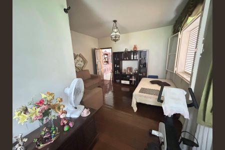 Casa para alugar com 360m², 5 quartos e 3 vagasQuarto