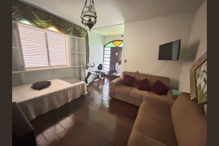 Casa para alugar com 360m², 5 quartos e 3 vagasQuarto