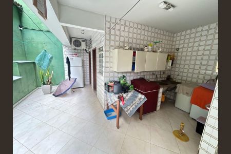 Casa para alugar com 360m², 5 quartos e 3 vagasÁrea de serviço