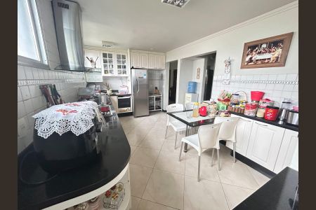 Casa para alugar com 360m², 5 quartos e 3 vagasCozinha