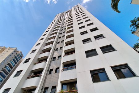 Apartamento à venda com 118m², 1 quarto e 3 vagasFachada