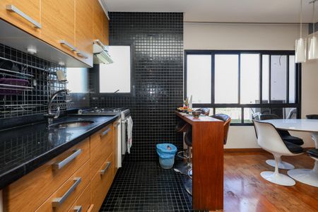 Apartamento à venda com 118m², 1 quarto e 3 vagasCozinha
