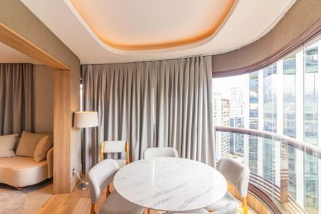 Sala de Jantar de apartamento para alugar com 1 quarto, 47m² em Itaim Bibi, São Paulo