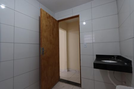 Banheiro de casa para alugar com 1 quarto, 55m² em Cidade São Mateus, São Paulo