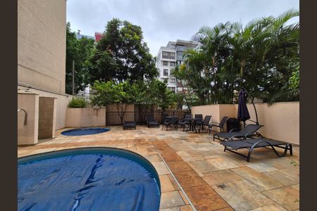 Apartamento à venda com 101m², 3 quartos e 3 vagasFoto 01