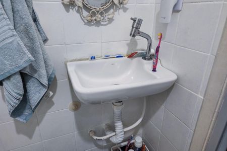 Apartamento à venda com 65m², 2 quartos e 1 vaga Apartamento à venda com 65m², 2 quartos e 1 vagaBanheiro Social