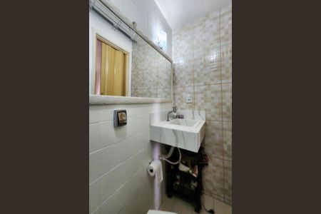 Apartamento à venda com 65m², 2 quartos e 1 vaga Apartamento à venda com 65m², 2 quartos e 1 vagaBanheiro da Suíte