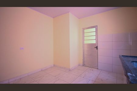 Cozinha de casa para alugar com 1 quarto, 45m² em Cidade São Mateus, São Paulo