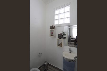 Casa à venda com 525m², 6 quartos e 5 vagasCasa 2 | Lavabo