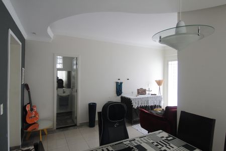 Casa à venda com 525m², 6 quartos e 5 vagasCasa 2 | Sala