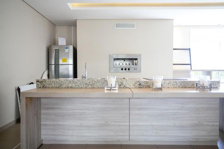 Apartamento para alugar com 65m², 2 quartos e 1 vagaÁrea comum - Churrasqueira