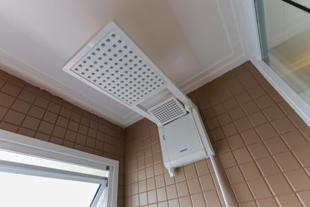 Apartamento para alugar com 65m², 2 quartos e 1 vagaBanheiro da suíte