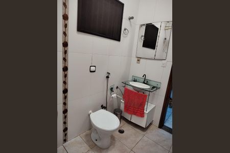 Casa para alugar com 150m², 3 quartos e 2 vagasBanheiro