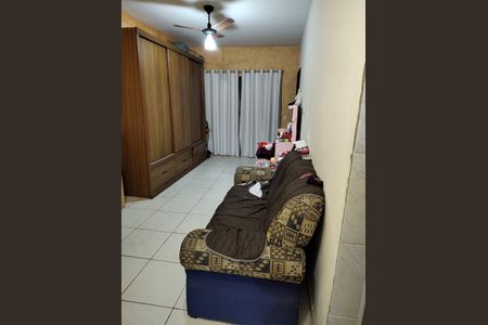 Quarto de casa para alugar com 3 quartos, 150m² em Vila Áurea (Vicente de Carvalho), Guarujá