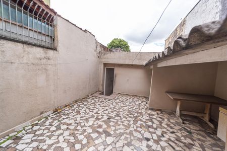 Casa à venda com 168m², 2 quartos e 1 vagaÁrea de Serviço/Quintal