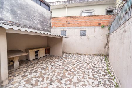 Casa à venda com 168m², 2 quartos e 1 vagaÁrea de Serviço/Quintal