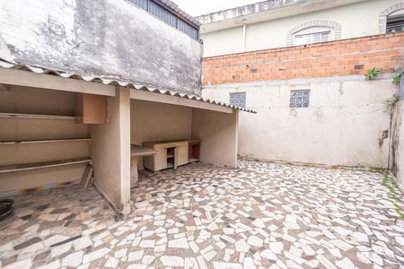 Casa à venda com 168m², 2 quartos e 1 vagaÁrea de Serviço/Quintal