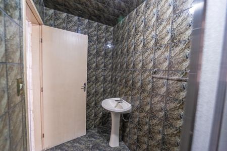 Casa à venda com 168m², 2 quartos e 1 vagaBanheiro