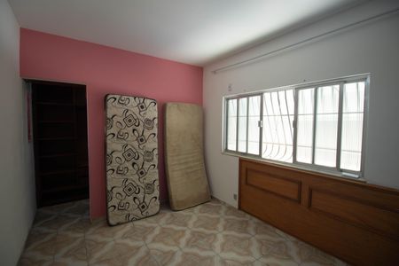 Quarto 2 de casa para alugar com 3 quartos, 360m² em Mutua, São Gonçalo