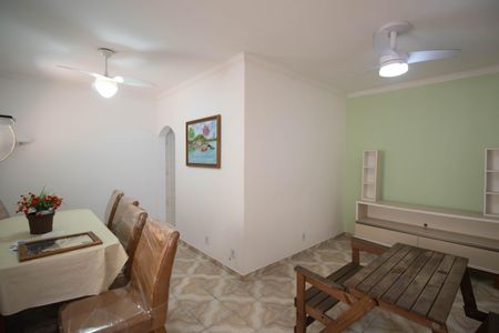 Sala de casa para alugar com 3 quartos, 360m² em Mutua, São Gonçalo