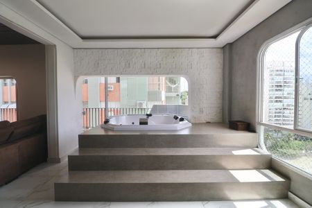 Apartamento para alugar com 200m², 3 quartos e 1 vaga Apartamento para alugar com 200m², 3 quartos e 1 vagaSala