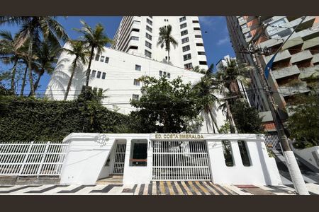Apartamento para alugar com 200m², 3 quartos e 1 vaga Apartamento para alugar com 200m², 3 quartos e 1 vagaFachada