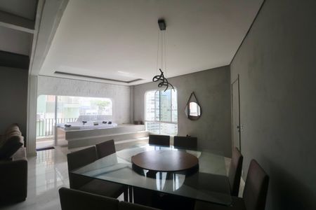 Apartamento para alugar com 200m², 3 quartos e 1 vaga Apartamento para alugar com 200m², 3 quartos e 1 vagaSala
