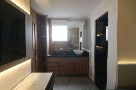 Apartamento para alugar com 200m², 3 quartos e 1 vaga Apartamento para alugar com 200m², 3 quartos e 1 vagaQuarto de Serviço
