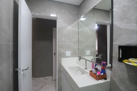 Apartamento para alugar com 200m², 3 quartos e 1 vaga Apartamento para alugar com 200m², 3 quartos e 1 vagaBanheiro Suíte