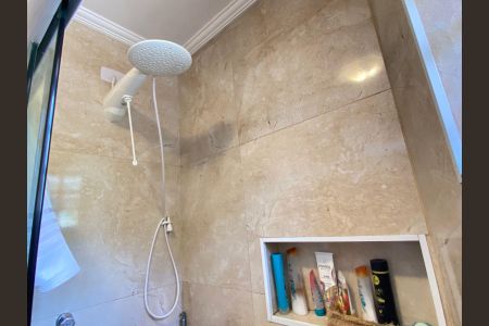 Casa à venda com 120m², 2 quartos e 1 vaga Casa à venda com 120m², 2 quartos e 1 vagaBanheiro