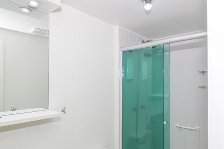 Apartamento para alugar com 68m², 2 quartos e 1 vaga Apartamento para alugar com 68m², 2 quartos e 1 vagaBanheiro