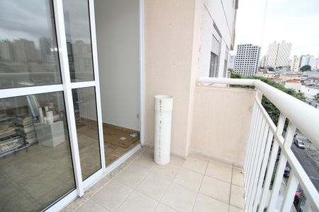 Apartamento para alugar com 68m², 2 quartos e 1 vaga Apartamento para alugar com 68m², 2 quartos e 1 vagaVaranda