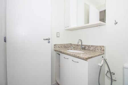 Apartamento para alugar com 68m², 2 quartos e 1 vaga Apartamento para alugar com 68m², 2 quartos e 1 vagaBanheiro