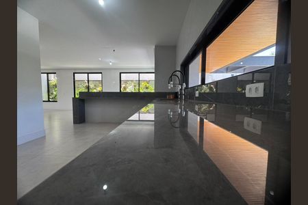 Casa de condomínio à venda com 262m², 5 quartos e 2 vagas