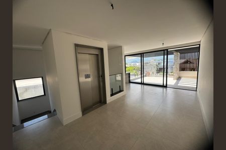 Casa de condomínio à venda com 262m², 5 quartos e 2 vagas