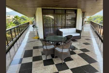 Apartamento à venda com 4 quartos, 300m² em Barra da Tijuca, Rio de Janeiro
