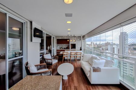 Apartamento à venda com 168m², 3 quartos e 3 vagas Apartamento à venda com 168m², 3 quartos e 3 vagasVaranda da Sala