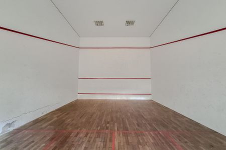 Apartamento à venda com 168m², 3 quartos e 3 vagas Apartamento à venda com 168m², 3 quartos e 3 vagasQuadra Esportiva