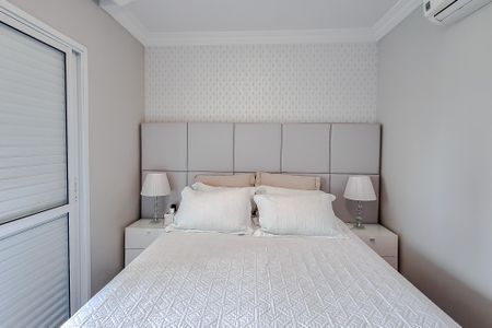 Apartamento à venda com 168m², 3 quartos e 3 vagas Apartamento à venda com 168m², 3 quartos e 3 vagasQuarto 3 - Suíte