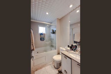 Apartamento à venda com 168m², 3 quartos e 3 vagas Apartamento à venda com 168m², 3 quartos e 3 vagasBanheiro da Suíte 3