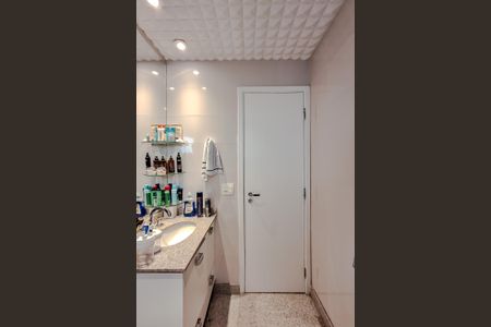 Apartamento à venda com 168m², 3 quartos e 3 vagas Apartamento à venda com 168m², 3 quartos e 3 vagasBanheiro da Suíte 3