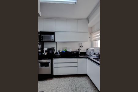 Apartamento à venda com 168m², 3 quartos e 3 vagas Apartamento à venda com 168m², 3 quartos e 3 vagasCozinha